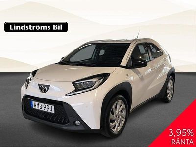 Vit Begagnad 2022 Toyota Aygo X Comfort SUV | 169 000 kr (Marknadspris)