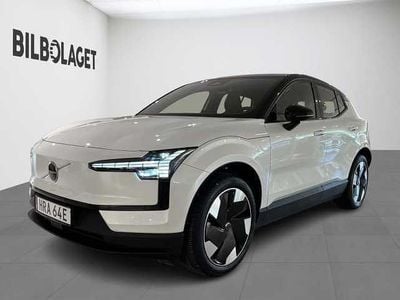 Vit Begagnad 2024 Volvo EX30 Plus SUV | 354 500 kr (Marknadspris)