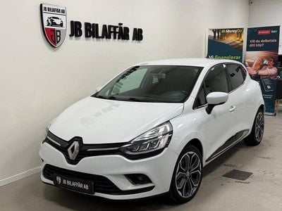Vit Begagnad 2017 Renault Clio IV Intens | 89 900 kr (Marknadspris)