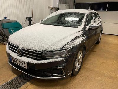 Mangan grey metallic Begagnad 2022 VW Passat GTE Kombi | 275 000 kr (Lite dyr)