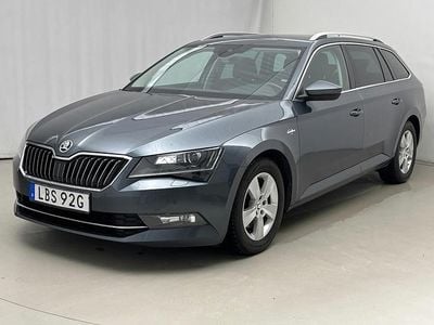 Mörkgrå Begagnad 2019 Skoda Superb LAURIN & KLEMENT Kombi | 229 000 kr (Bra pris)