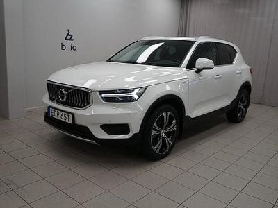 Vit Begagnad 2021 Volvo XC40 Inscription SUV | 294 900 kr (Marknadspris)