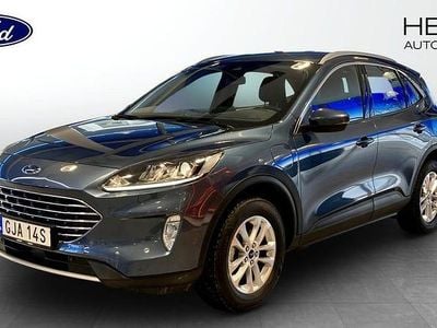 Blå Begagnad 2023 Ford Kuga Titanium SUV | 269 900 kr (Marknadspris)