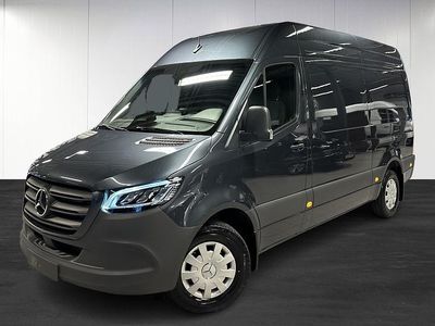 Grå Ny 2026 Mercedes Sprinter Van | 698 750 kr
