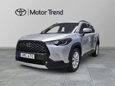 Silver Begagnad 2024 Toyota Corolla Cross Active SUV | 384 900 kr (Marknadspris)