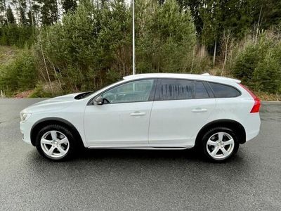 begagnad Volvo V60 CC D4 AWD Geartronic Momentum Euro 6