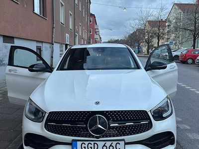 Begagnad 2021 Mercedes GLC300 Sportkupé | 500 000 kr