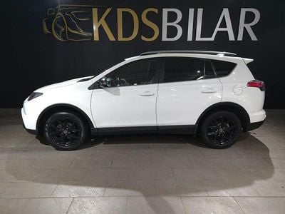 Vit Begagnad 2017 Toyota RAV4 Edition SUV | 179 500 kr
