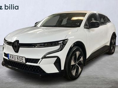 Vit Begagnad 2022 Renault Mégane IV Equilibre Halvkombi | 219 900 kr (Superpris)
