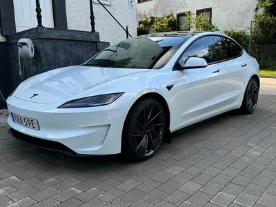 Begagnad 2024 Tesla Model 3 Performance Sedan | 510 000 kr