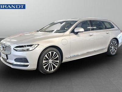 Silver Begagnad 2024 Volvo V90 Core Kombi | 389 900 kr (Bra pris)
