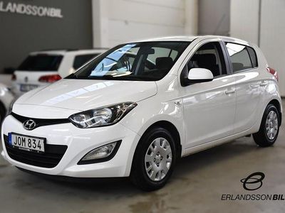 Begagnad Hyundai i20 Select 86 HK (63 kW) 2014 Vit Halvkombi