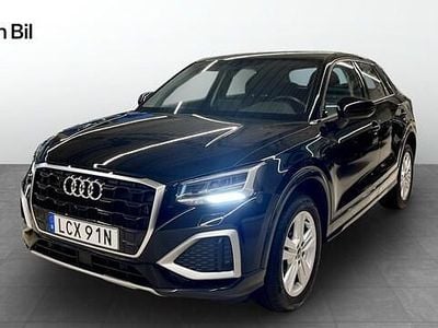 Svart (brilliantsvart) Begagnad 2022 Audi Q2 Advanced Plus SUV | 254 000 kr (Marknadspris)