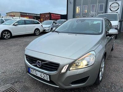 Brun Begagnad 2011 Volvo S60 Momentum Sedan | 84 800 kr (Marknadspris)