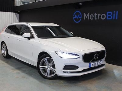 Vit Begagnad 2018 Volvo V90 Momentum Kombi | 214 000 kr (Bra pris)