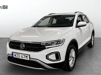 Vit Begagnad 2023 VW T-Roc Life SUV | 219 900 kr (Marknadspris)
