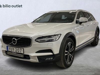 Vit Begagnad 2018 Volvo V90 CC Pro Kombi | 234 900 kr (Bra pris)