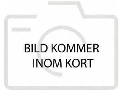 Vit Begagnad 2015 VW Caddy Minibuss | 94 900 kr (Marknadspris)