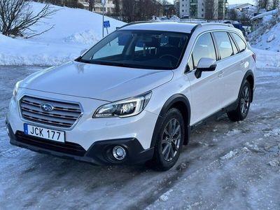 begagnad Subaru Outback 2.5 4WD Lineartronic Euro 6