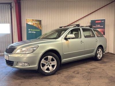Grön Begagnad 2010 Skoda Octavia Elegance Kombi | 39 900 kr (Marknadspris)