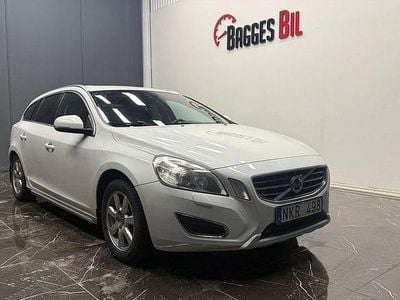 Vit Begagnad 2011 Volvo V60 Summum Kombi | 62 900 kr (Lite dyr)