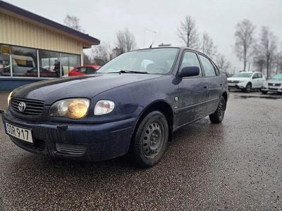 Blå Begagnad 2001 Toyota Corolla Halvkombi | 24 900 kr (Marknadspris)