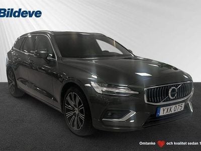 Mörkgrå Begagnad 2018 Volvo V60 Inscription Kombi | 329 900 kr (Marknadspris)