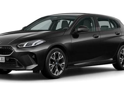 Begagnad BMW 120 Shadowline 170 HK (125 kW) 2025 Svart (black sapphire metallic) Halvkombi