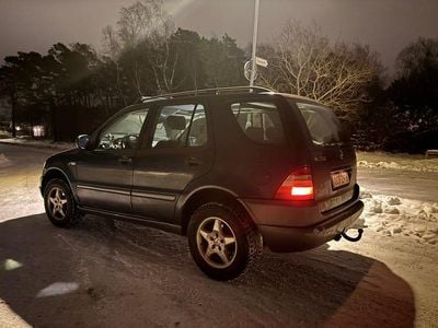 Begagnad Mercedes ML320 218 HK (160 kW) 1999 SUV