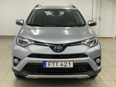 begagnad Toyota RAV4 Hybrid E-FOUR 2.5 i-AWD E-CVT Active Eu6 Värmare