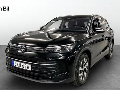 Svart Begagnad 2025 VW Tiguan SUV | 389 900 kr (Marknadspris)