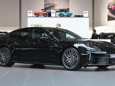 Svart Ny 2026 Porsche Panamera 4 Sedan | 1 592 900 kr