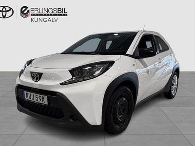 Begagnad Toyota Aygo X Play 72 HK (52 kW) 2023 Vit SUV