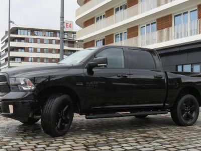 begagnad RAM 1500 1500 ClassicCREW CAB 4X4 CLASSIC BLACK