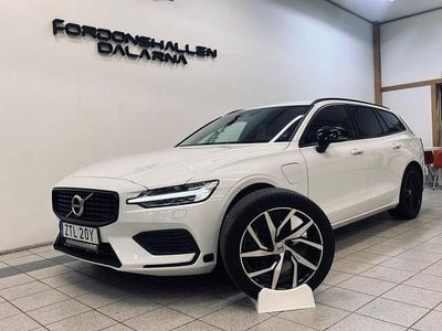 Vit Begagnad 2020 Volvo V60 Momentum Kombi | 279 900 kr (Bra pris)