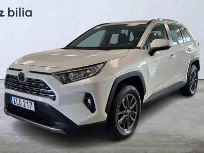 Vit Begagnad 2022 Toyota RAV4 Hybrid SUV | 339 800 kr