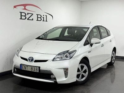 Vit Begagnad 2012 Toyota Prius Plug-in Hybrid Halvkombi | 119 900 kr (Marknadspris)