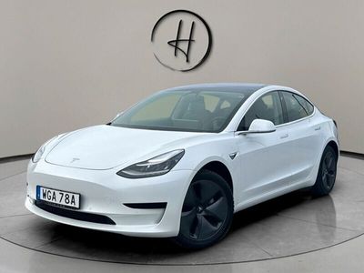 begagnad Tesla Model 3 Svensksåld Autopilot 1-Ägare Panoramatak *MOMS