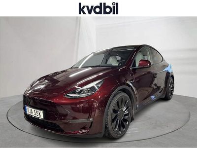 Röd Begagnad 2023 Tesla Model Y Performance SUV | 439 000 kr (Marknadspris)