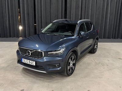 Mörkblå Begagnad 2019 Volvo XC40 Inscription SUV | 249 900 kr (Marknadspris)