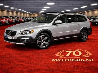 Begagnad Volvo XC70 Momentum 163 HK (119 kW) 2014 Bright silver metallic Kombi