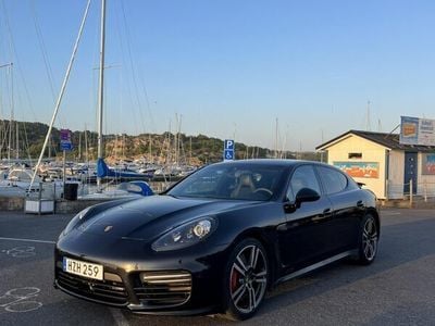 Porsche Panamera GTS