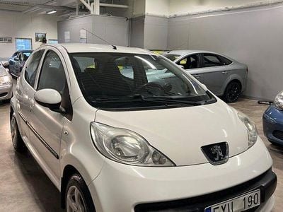 Vit Begagnad 2008 Peugeot 107 Halvkombi | 34 500 kr (Marknadspris)