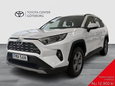 Vit Begagnad 2022 Toyota RAV4 Hybrid Active SUV | 354 900 kr (Marknadspris)