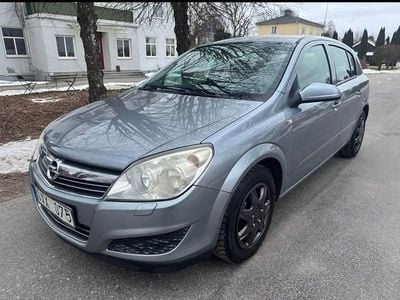Begagnad Opel Astra 105 HK (77 kW) 2007