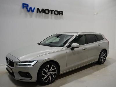 Begagnad Volvo V60 Momentum 190 HK (139 kW) 2018 Vit Kombi