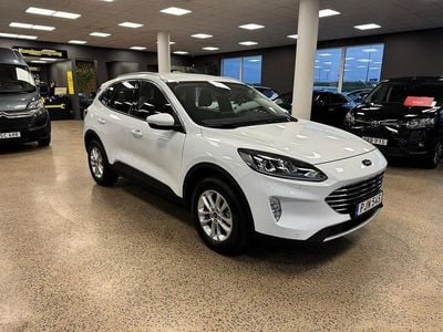 Vit Begagnad 2022 Ford Kuga Titanium SUV | 239 900 kr (Superpris)