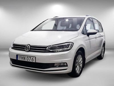 Vit Begagnad 2016 VW Touran Minibuss | 225 000 kr (Dyr)