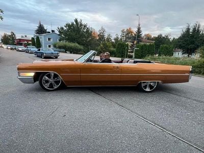 Begagnad Cadillac Deville 345 HK (253 kW) 1965 Saffran Sedan