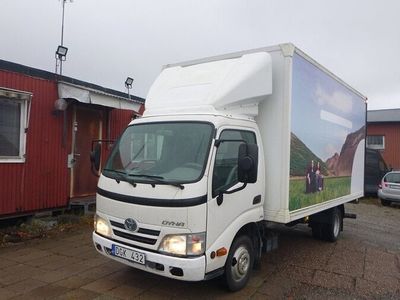 begagnad Toyota HiAce Dyna150 2011, Transportbil - Skåp